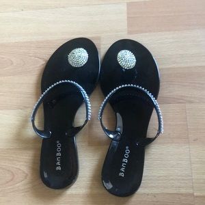 ⭐️New WOT⭐️Bamboo slippers size  7 black